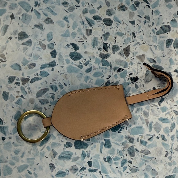 Coach Beige Leather Key Ring Tag - Picture 4 of 4